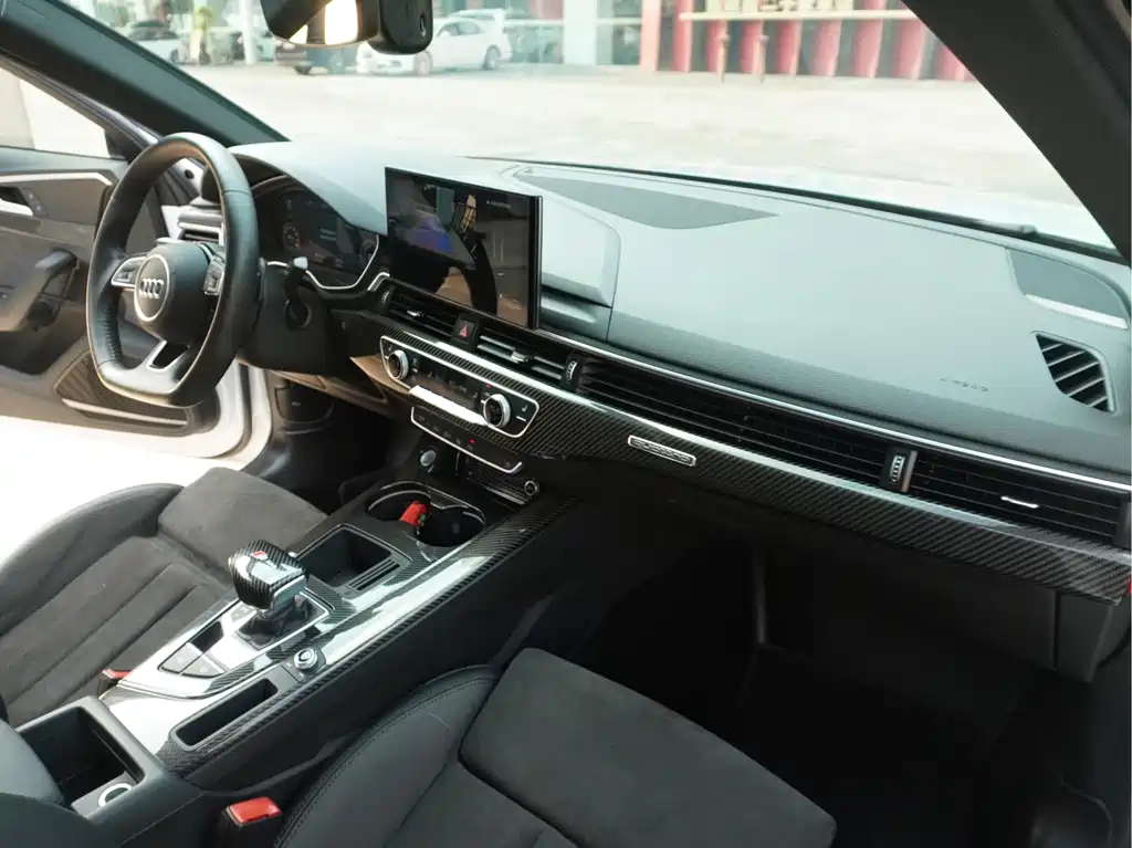 Audi A4L — миниатюра 10