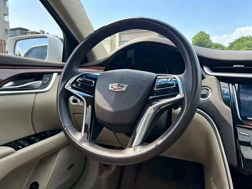 Cadillac XTS — миниатюра 12