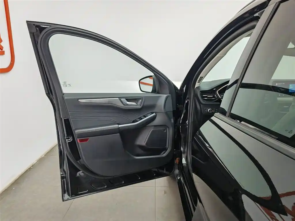 Ford Escape 2021 PHEV