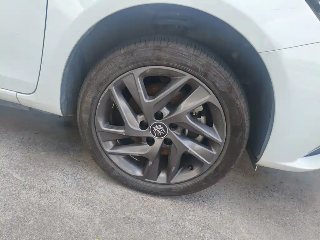 BYD Qin NEV — миниатюра 23