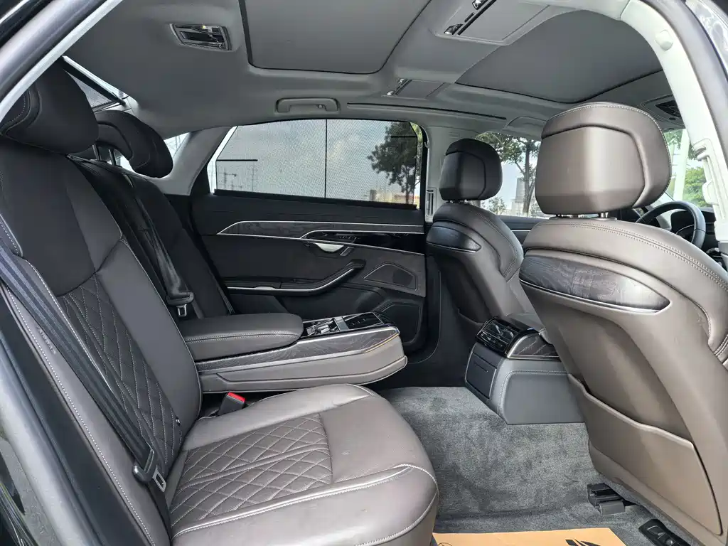 Audi A8 — миниатюра 13