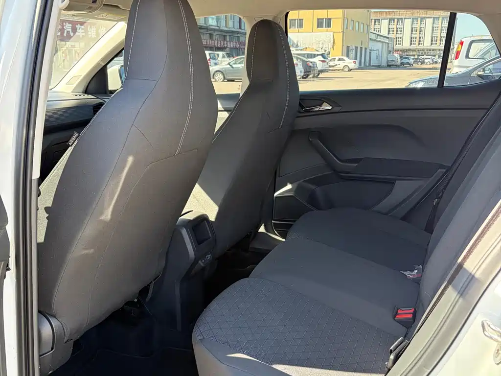 Volkswagen T-Cross — миниатюра 7