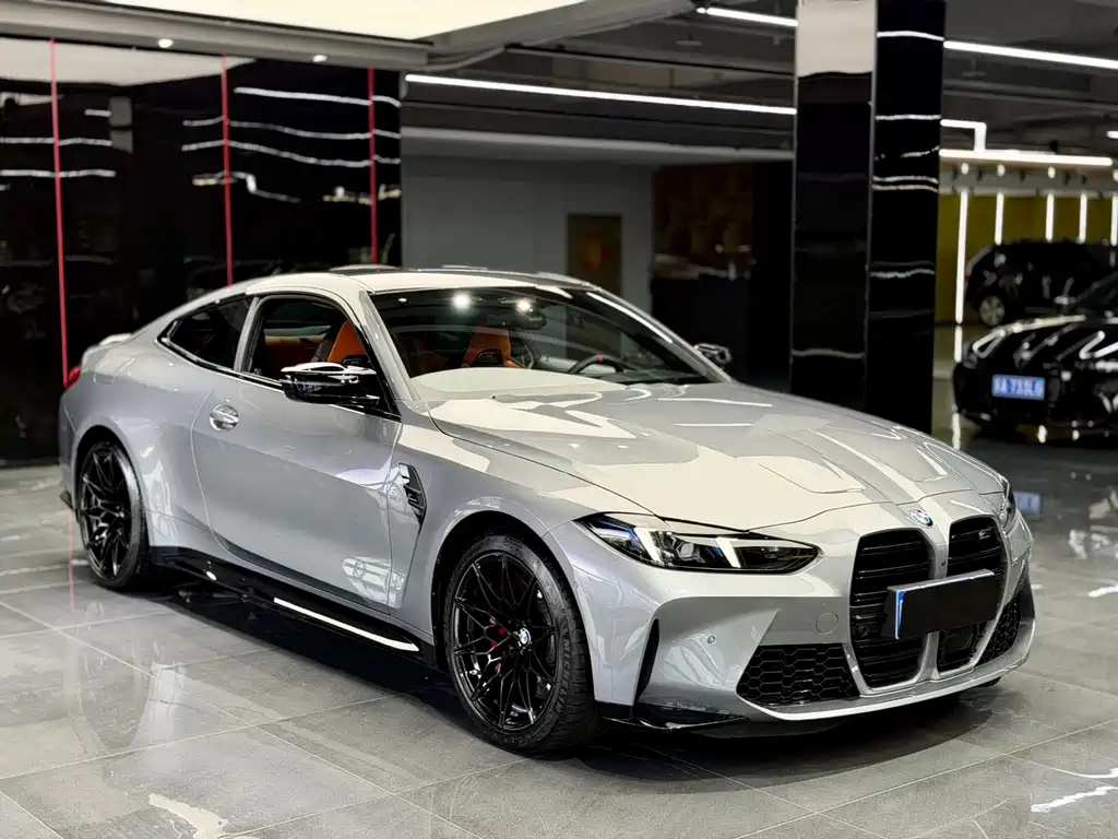 BMW M4 — миниатюра 3