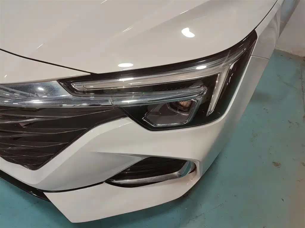 Roewe i6 MAX 2023 EV 420