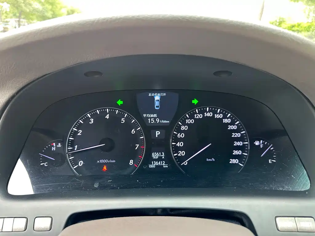 Lexus LS — миниатюра 4