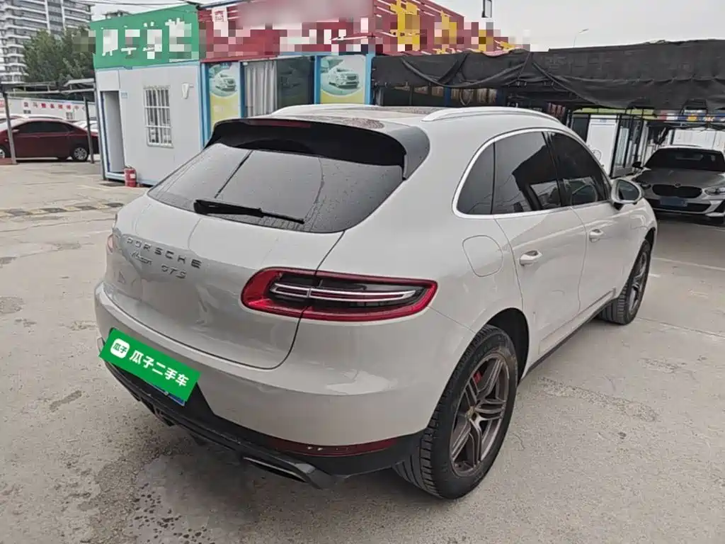 Porsche Macan — миниатюра 7