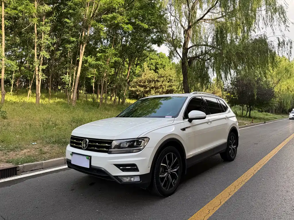 Купить Volkswagen Tiguan L