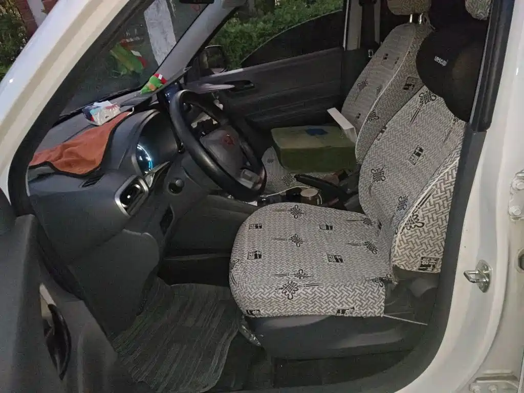 Wuling Hongguang EV — миниатюра 8