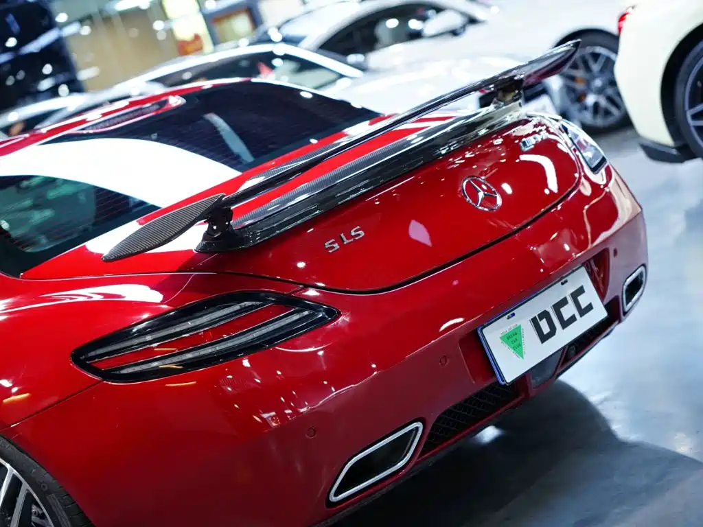 Mercedes-Benz SLS AMG — миниатюра 7