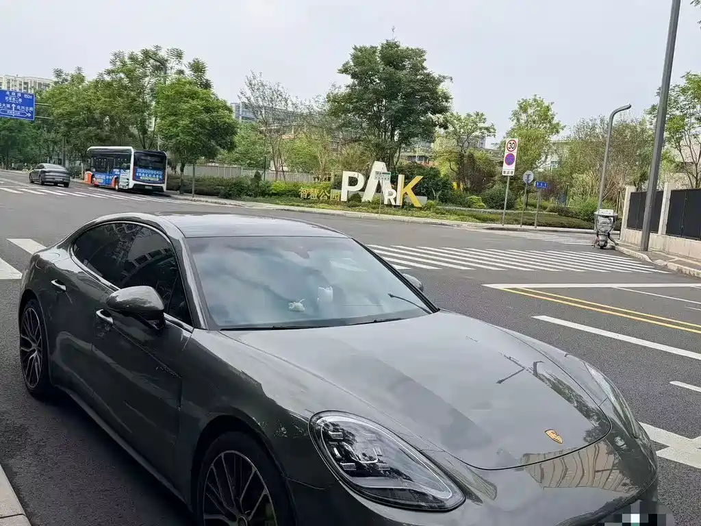 Porsche Panamera Hybrid — миниатюра 3