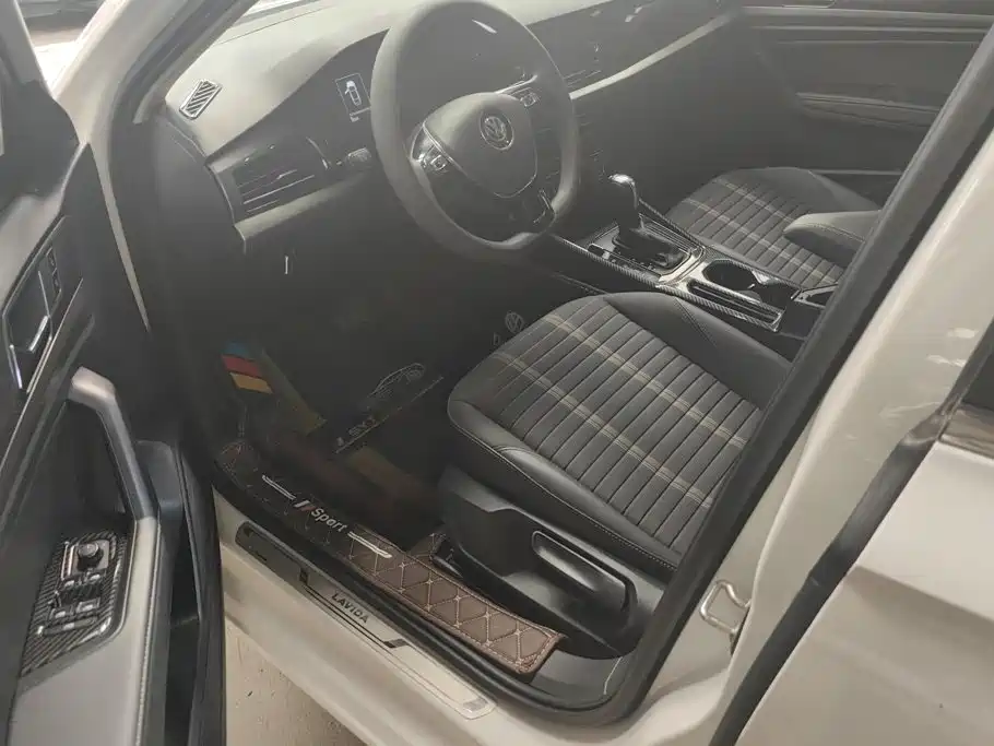 Volkswagen Lavida — миниатюра 9