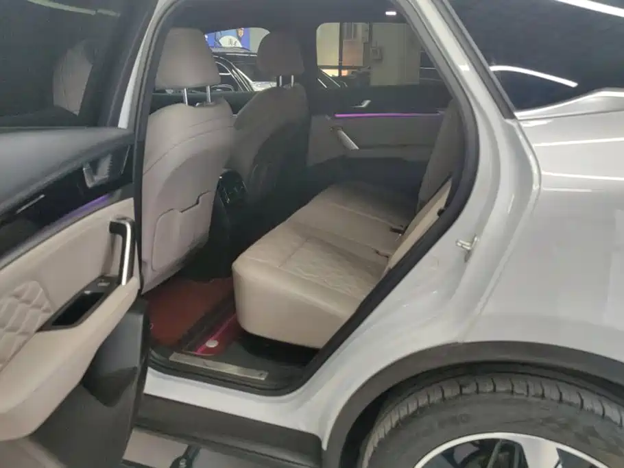 BYD Tang DM - фото 11