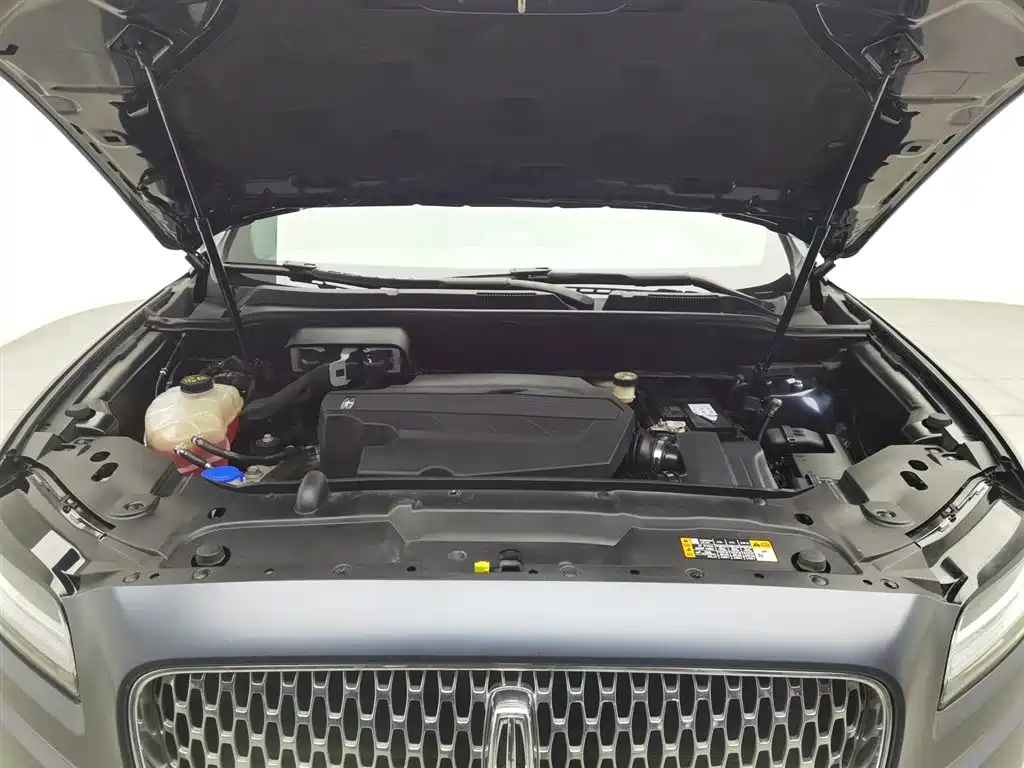 Lincoln Nautilus 2021 2.7T