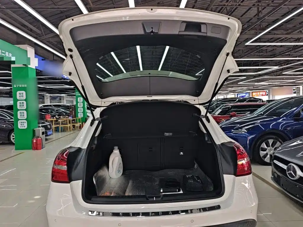 Mercedes-Benz GLA — миниатюра 19