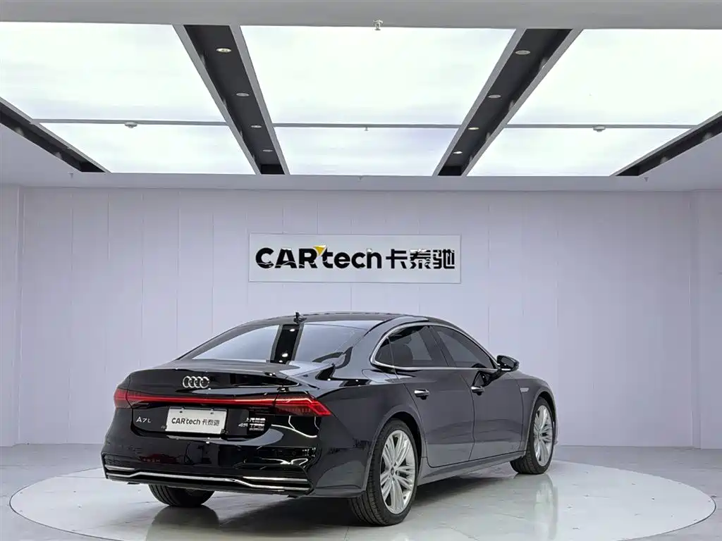 Audi A7L 2024 45 TFSI quattro