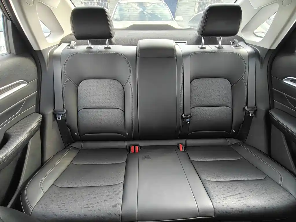 Geely Emgrand — миниатюра 13