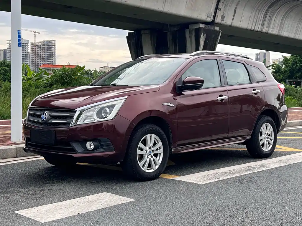 Venucia T70