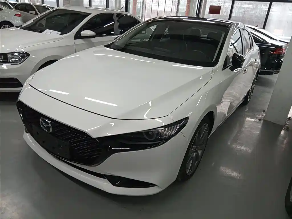 Mazda 3 Axela 2022