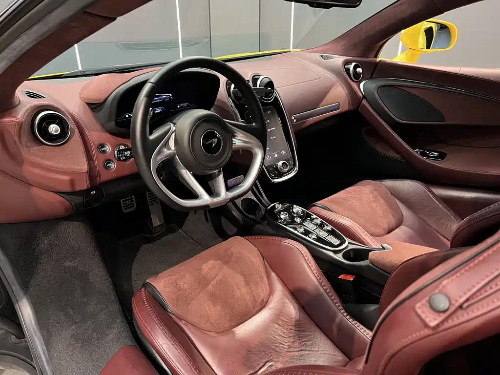 McLaren GT 2022 4.0T