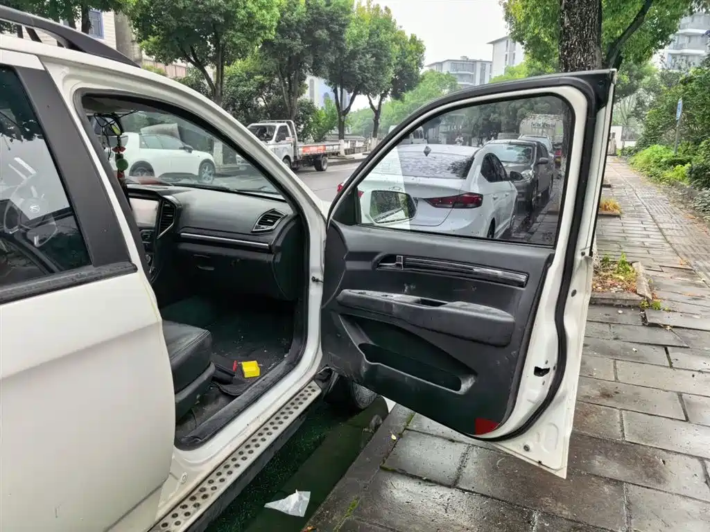 Landwind Landwind X8 — миниатюра 21