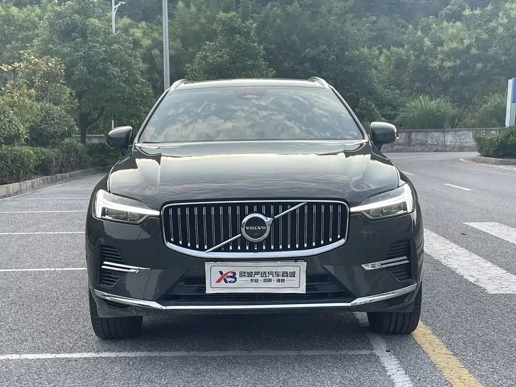 Volvo XC60 PHEV — миниатюра 2