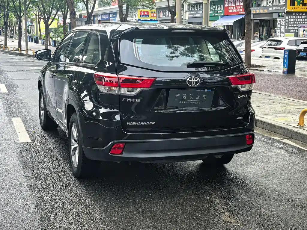 Toyota Highlander 2021 2.0T Elite 7 мест