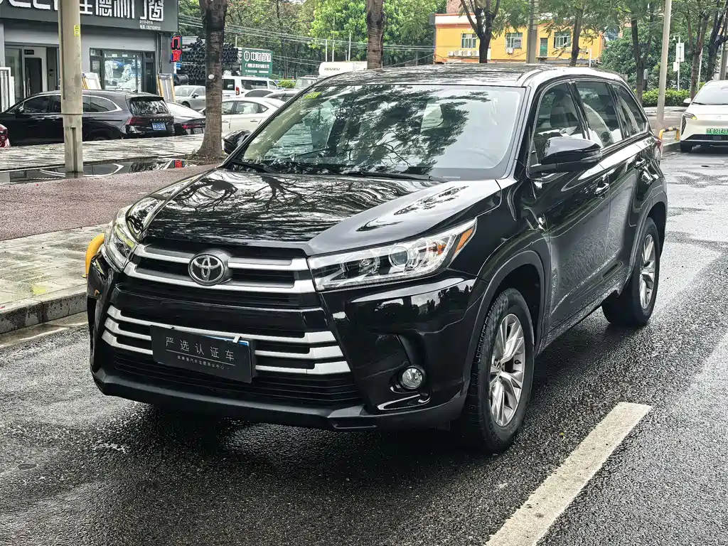 Toyota Highlander 2021