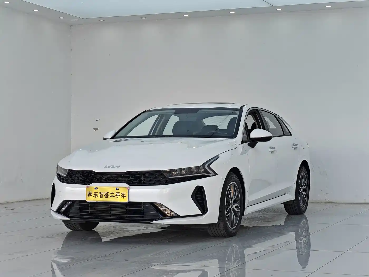 起亚K5 2025款 1.5T 豪华版 2025