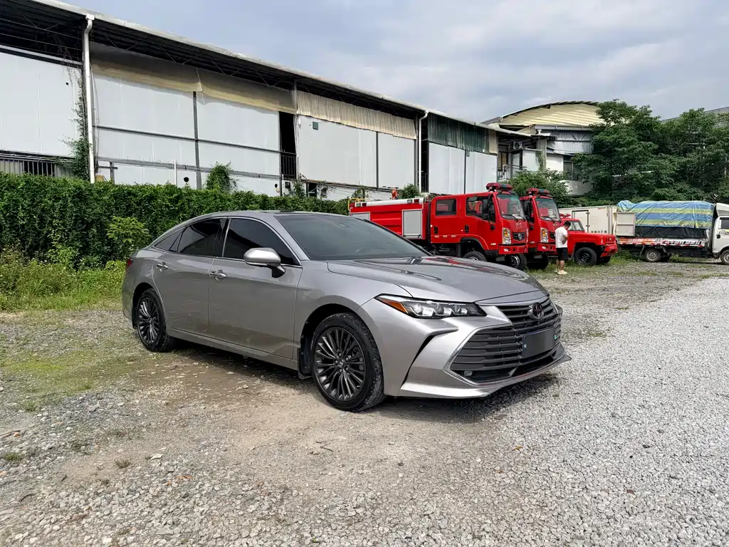 Toyota Avalon - фото 3
