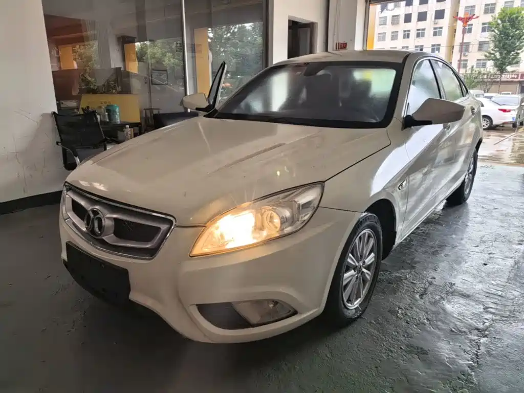 2016 BAIC Beijing U5 - zdjęcie 1 z 25