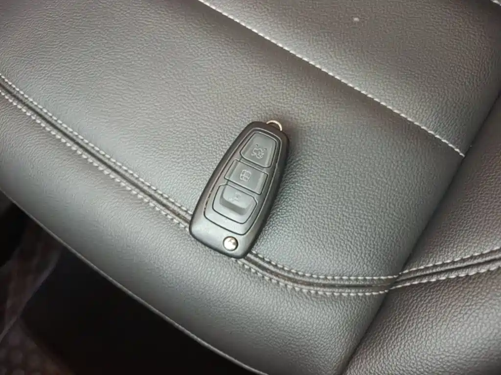 Ford Kuga — миниатюра 9