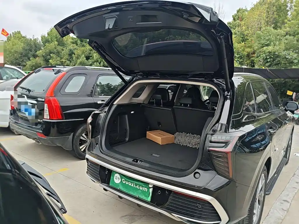 Hongqi Hongqi HS3 PHEV — миниатюра 19