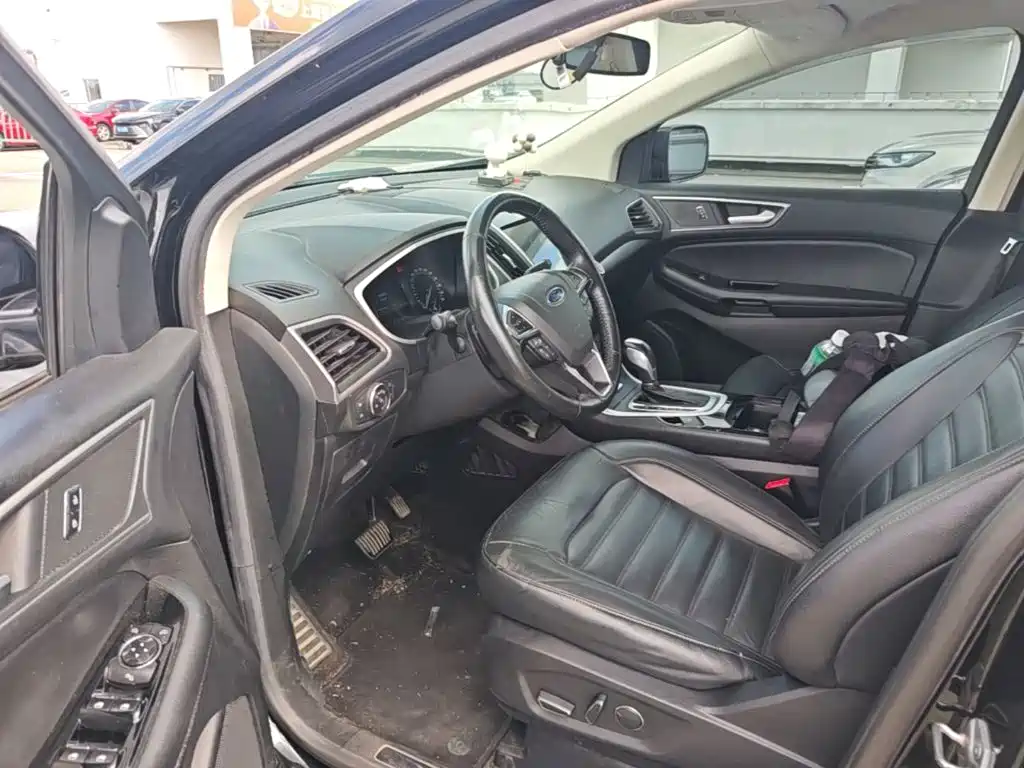 Ford Edge — миниатюра 15