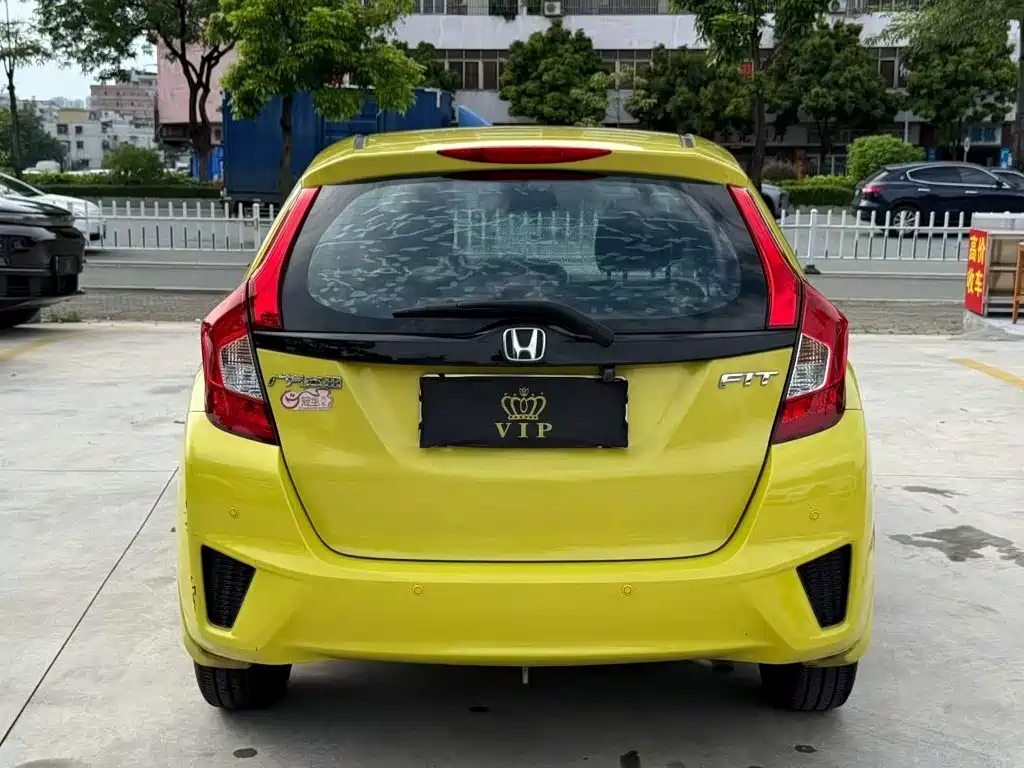 Honda Fit — миниатюра 5