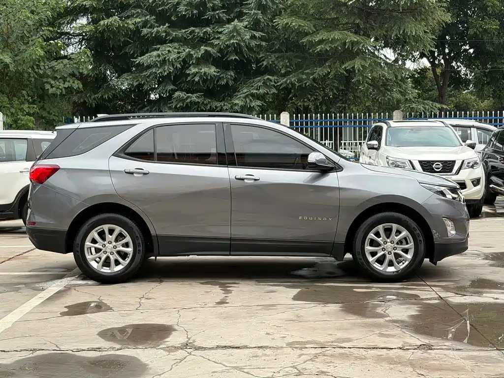 Chevrolet Equinox 535T Auto Speed Realm Edition China VI, фото 16