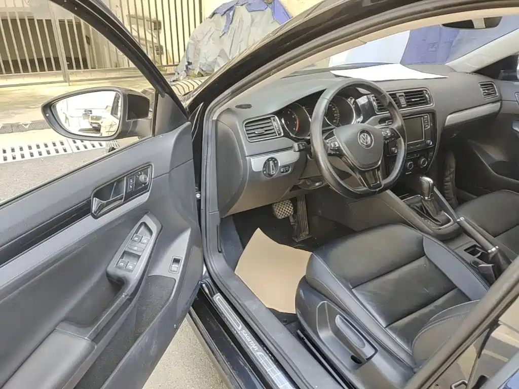 Volkswagen Sagitar — миниатюра 16