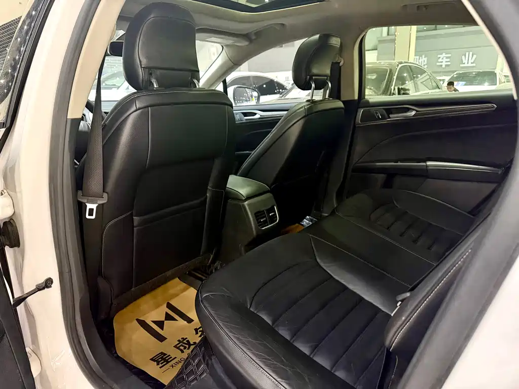Ford Mondeo 2017 EcoBoost 200 Fashion