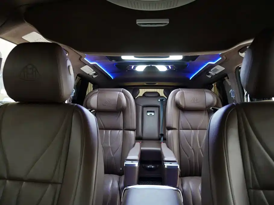 Mercedes-Benz Vito 2023 — фото 15