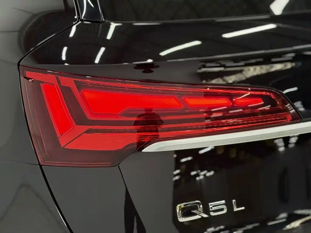 Audi Q5L — миниатюра 8