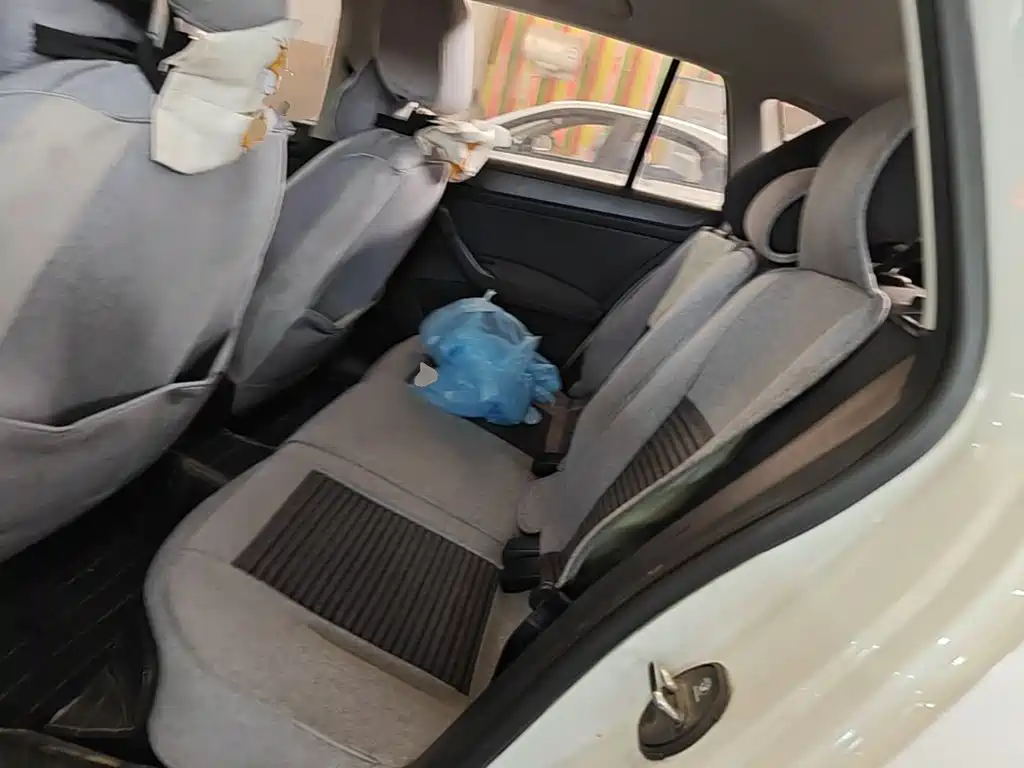 Skoda Rapid Spaceback — миниатюра 17