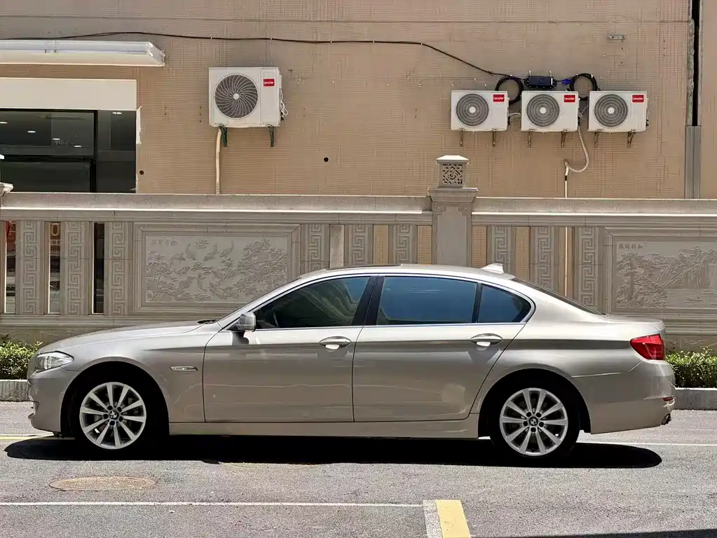 BMW 5 Series 5 2012 530Li Lead