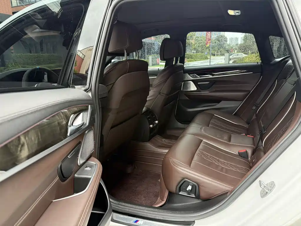 BMW 6 GT 2018 640i xDrive M Sport