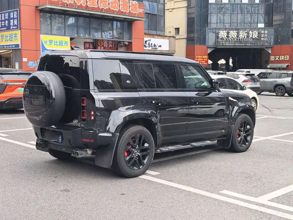 Land Rover Defender — миниатюра 8