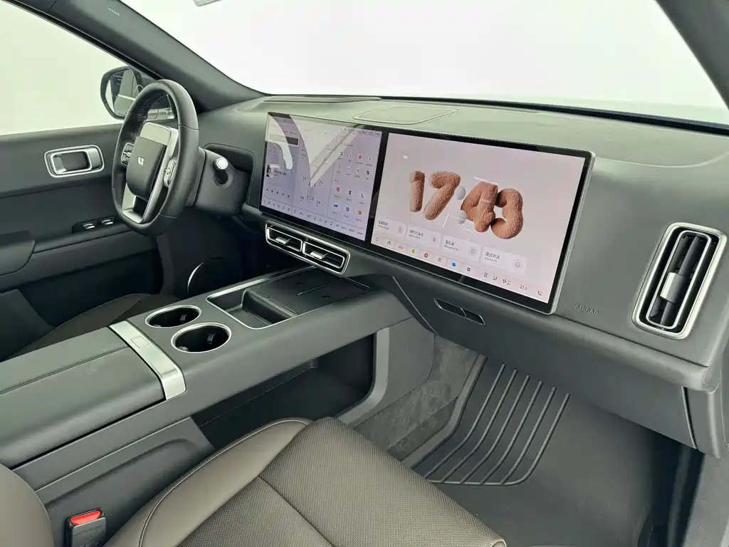 Li Auto L8 2023 Pro