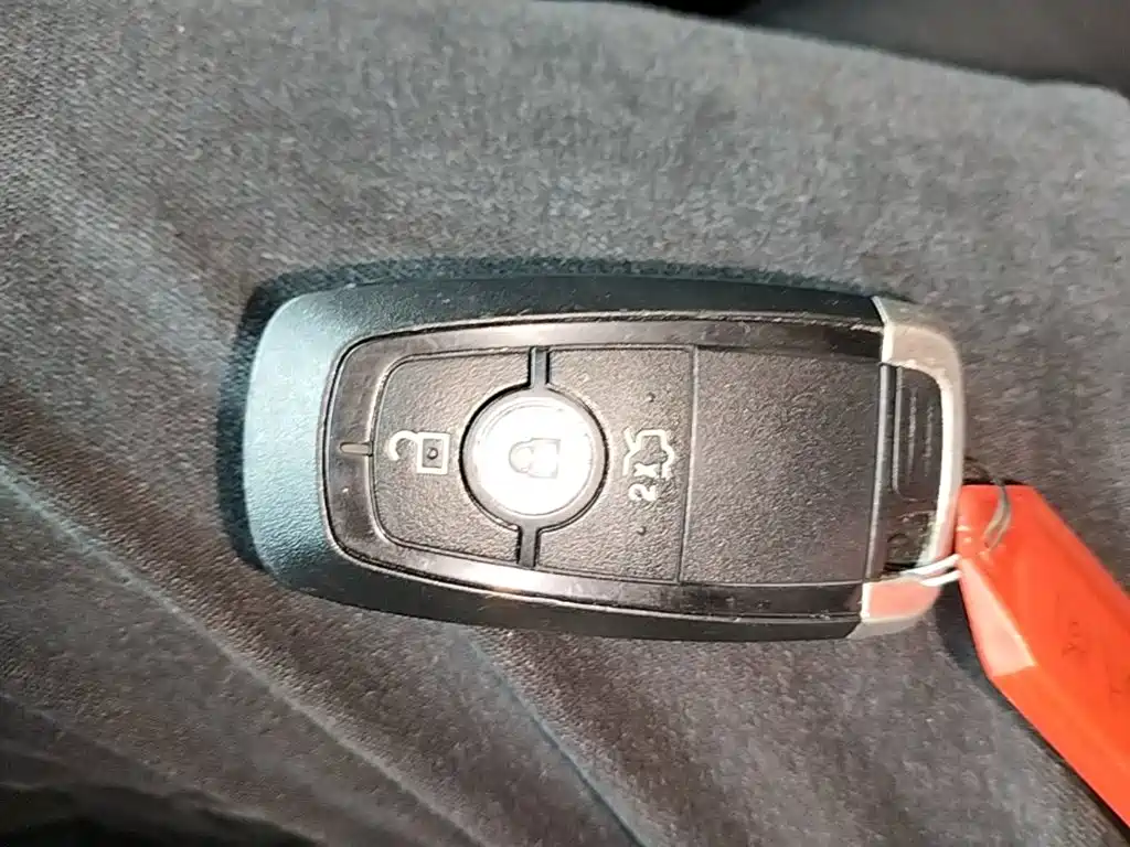 Ford Mondeo — миниатюра 9