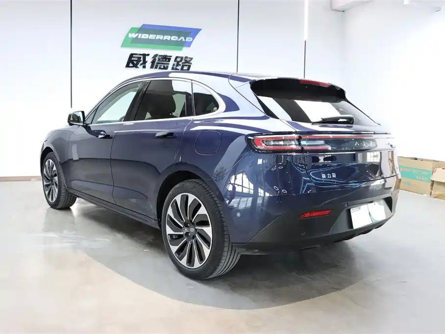 Aito M5