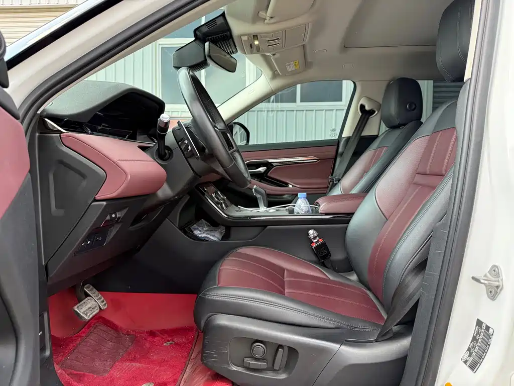Land Rover Evoque PHEV — миниатюра 4