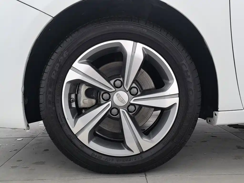 Geely Emgrand GL — миниатюра 17