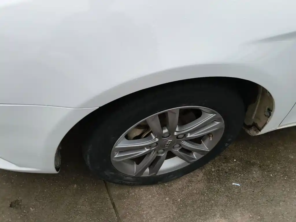 Geely Emgrand — миниатюра 23