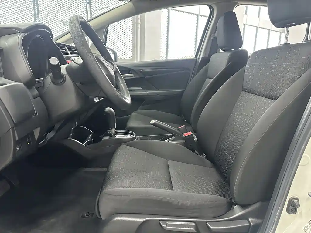 Honda Fit — миниатюра 4